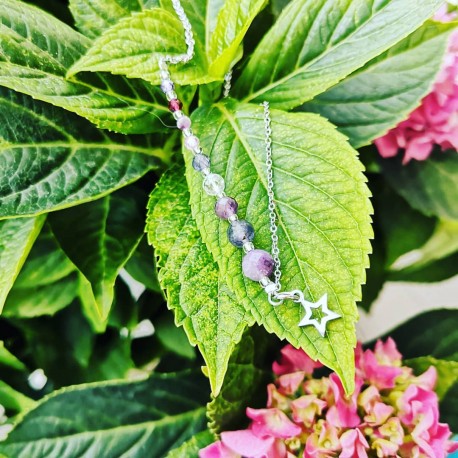 Naszyjnik z kamieni naturalnych i stali szlachetnej